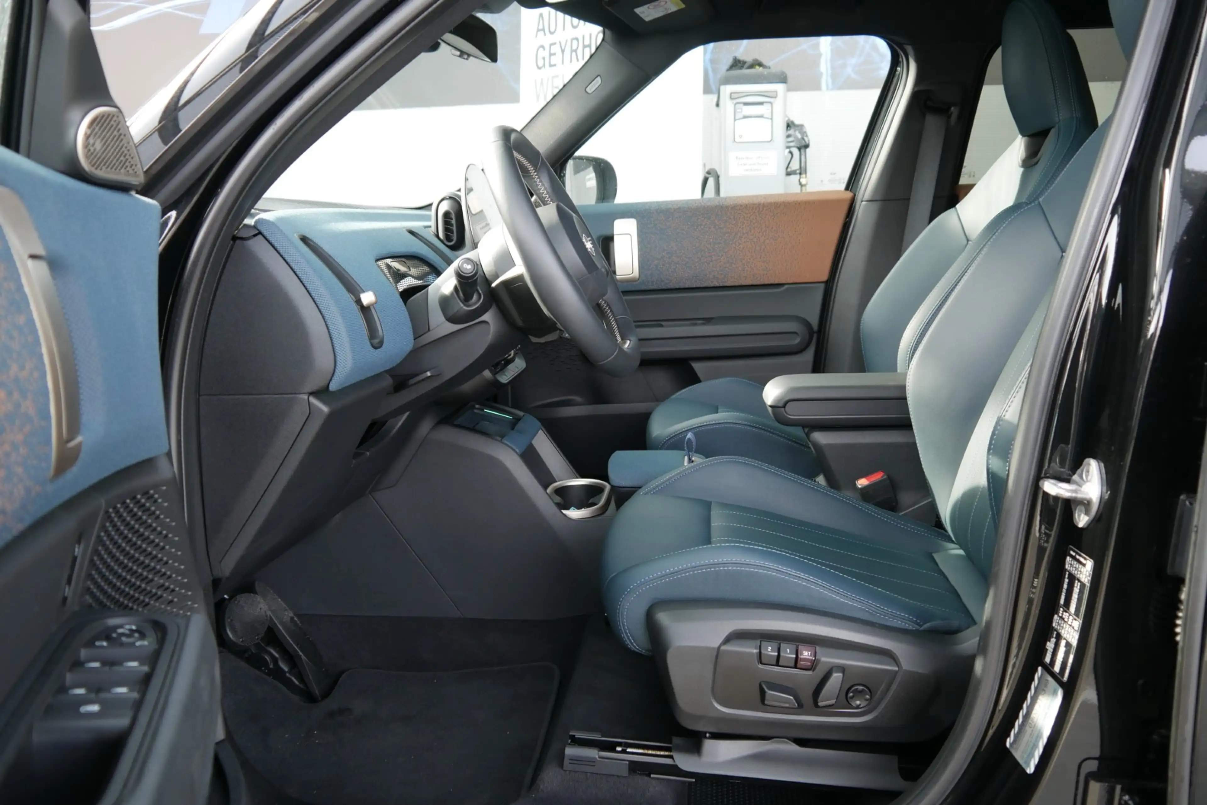 MINI Countryman C *Paket XL/HUD/Pano/AHK/JCW Sitz/Lenkradhzg./Memorysitz* — photo 7