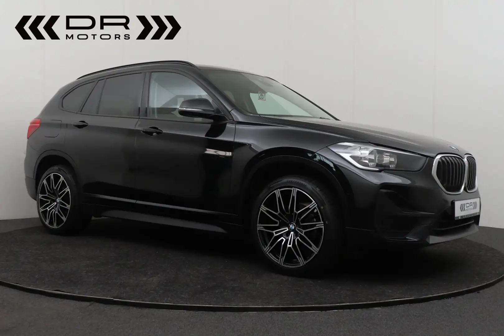 BMW X1 M SPORSTUUR - VERWARMDE ZETELS - INKLAPBARE SPI... Schwarz - 2