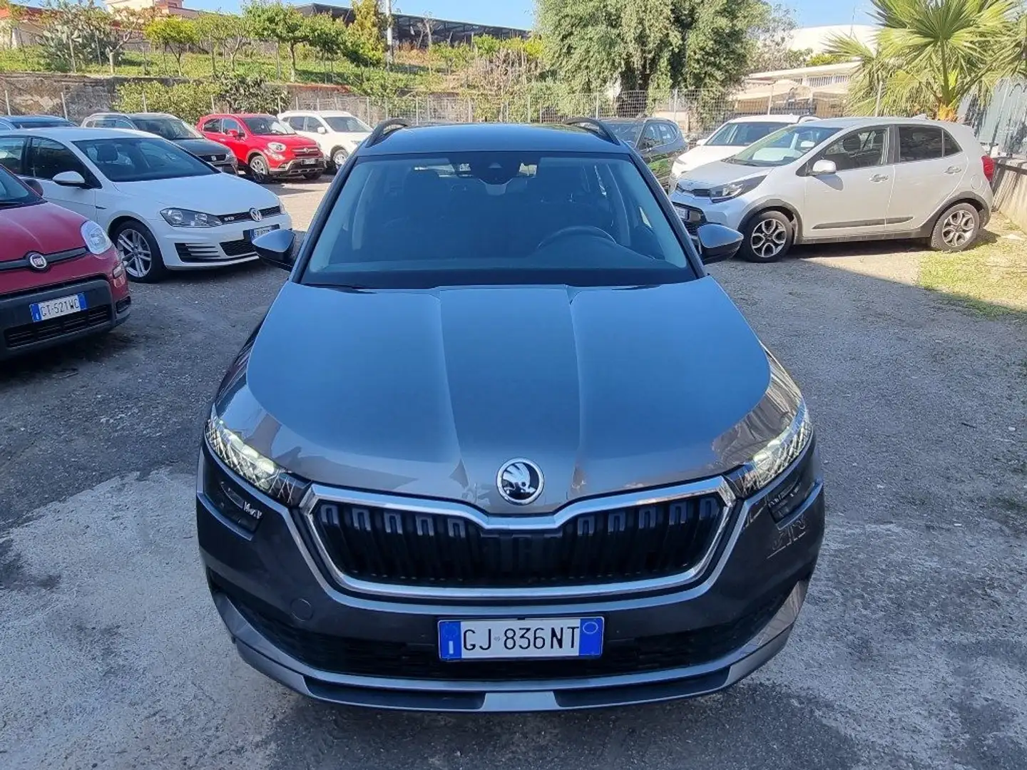Skoda Kamiq 1.0 TSI 110 CV DSG Ambition Gris - 1