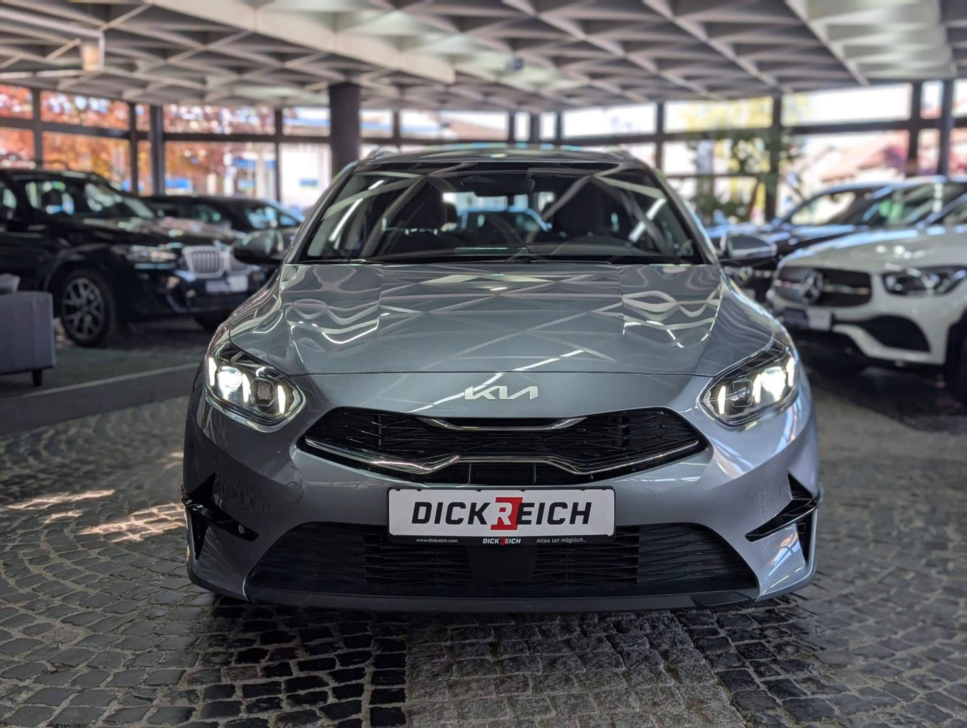 Kia Ceed / cee'd SW 1.5 Ultimate Style ACC JBL 7J-G. — photo 2