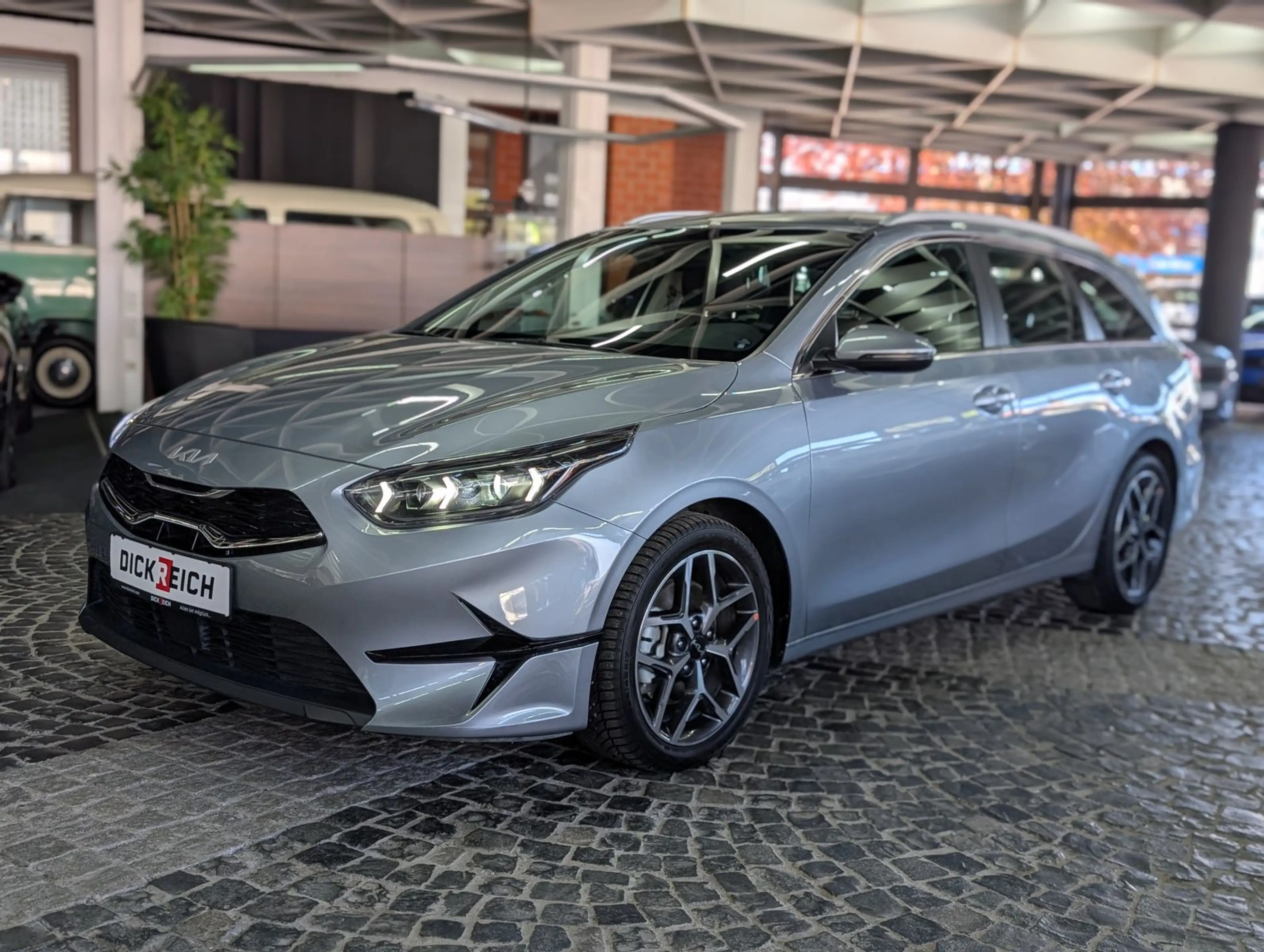 Kia Ceed / cee'd SW 1.5 Ultimate Style ACC JBL 7J-G. — photo 3