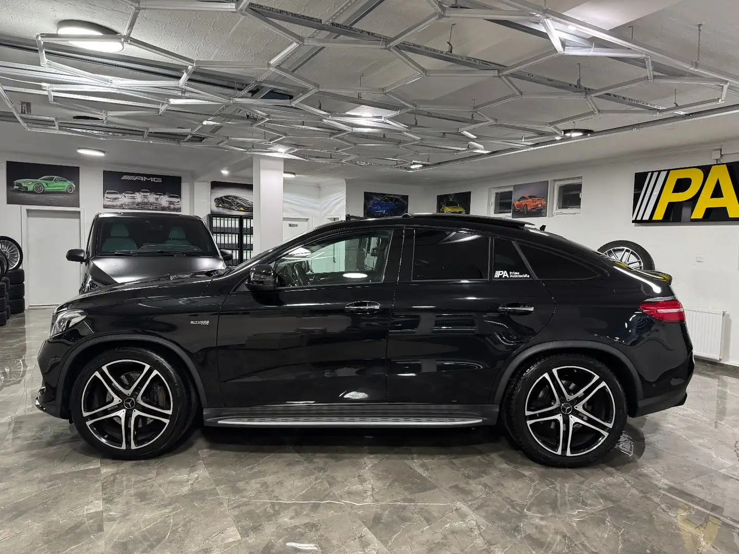 Mercedes-Benz GLE 43 AMG Coupé Keyless Softclose Distron. ILS Schwarz - 2