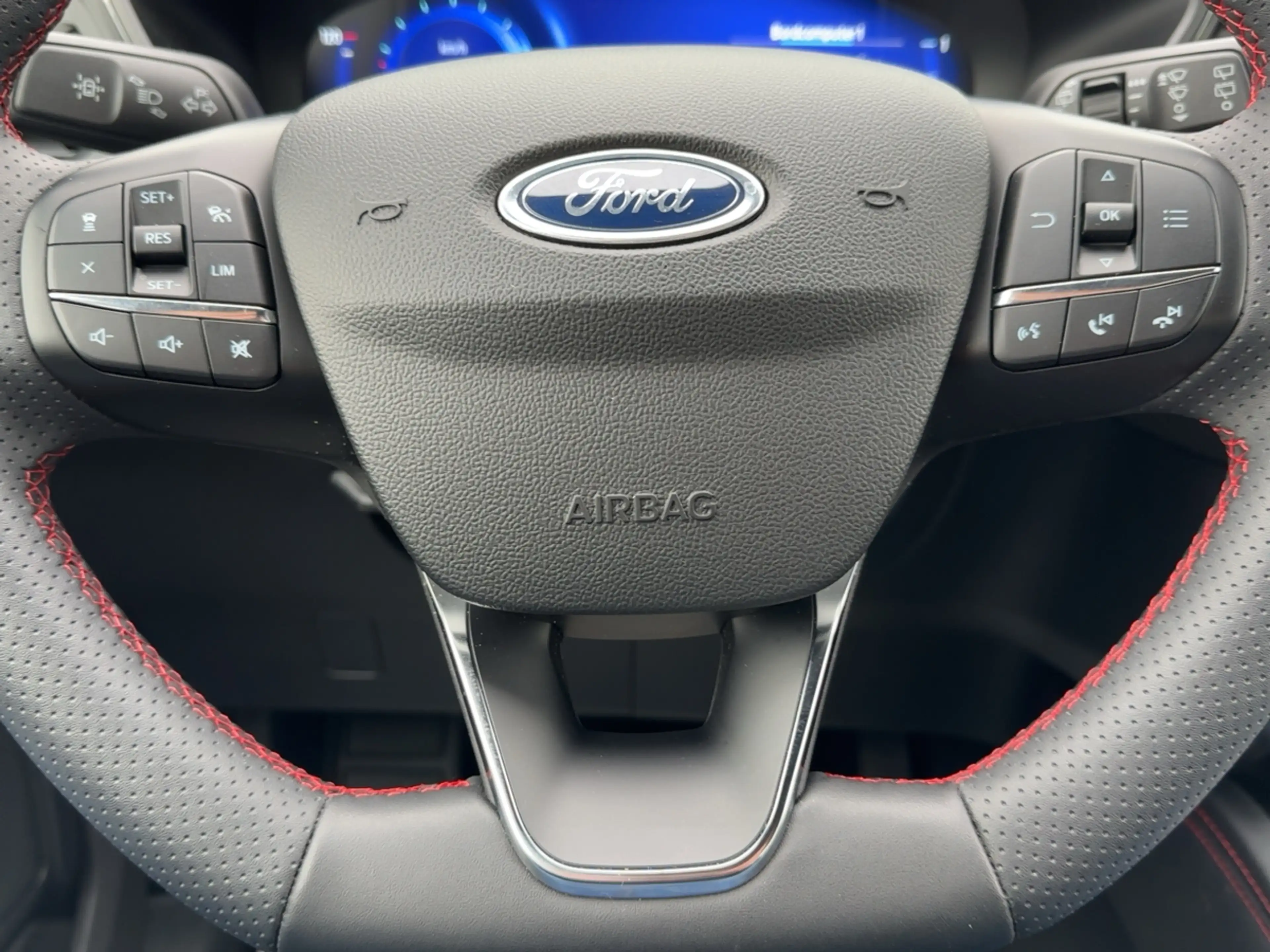 Ford Kuga ST-Line X LED+Navi+Kamera+Winterpaket — photo 10