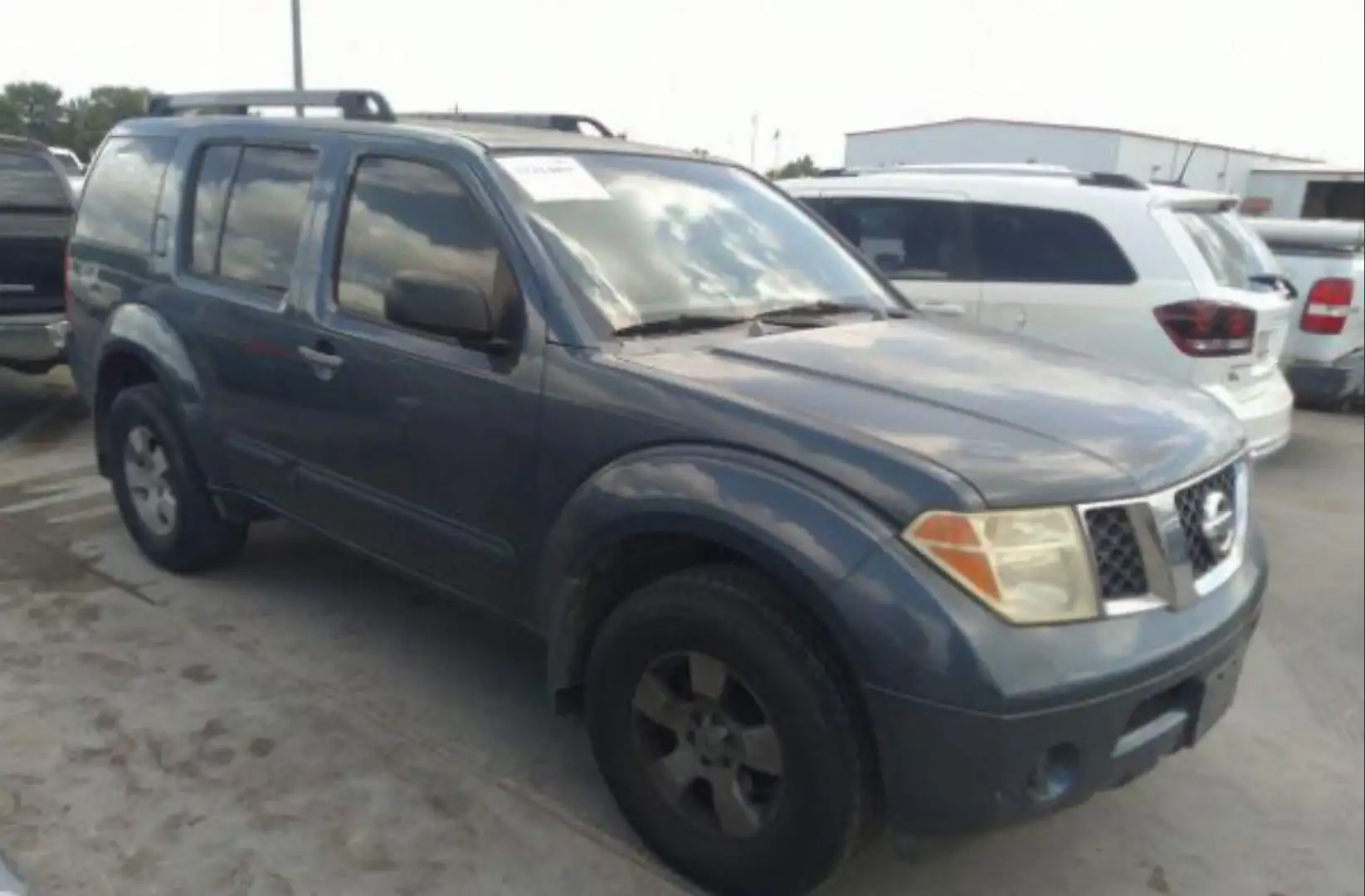 Nissan Pathfinder 2.5 dCi Premium - 1