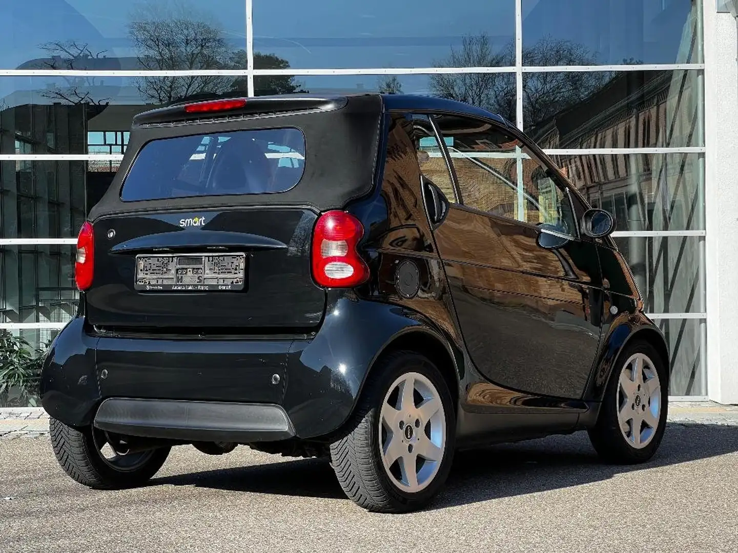 smart city-coupé/city-cabrio smart Schwarz - 2