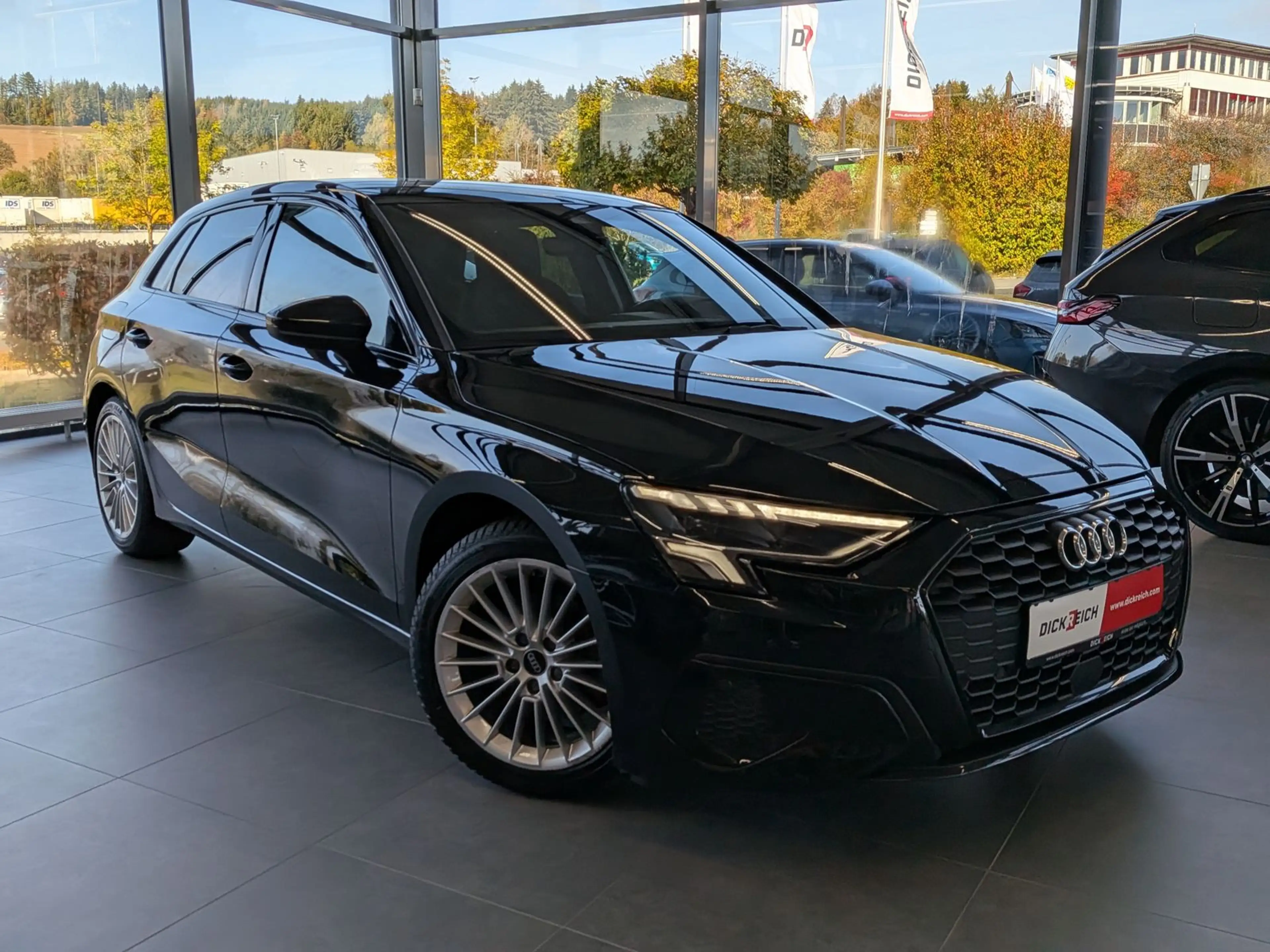 Audi A3 35TFSI SB SPORT/BLACK/OPTIK/SOUND/LED/VIRTUAL — photo 2