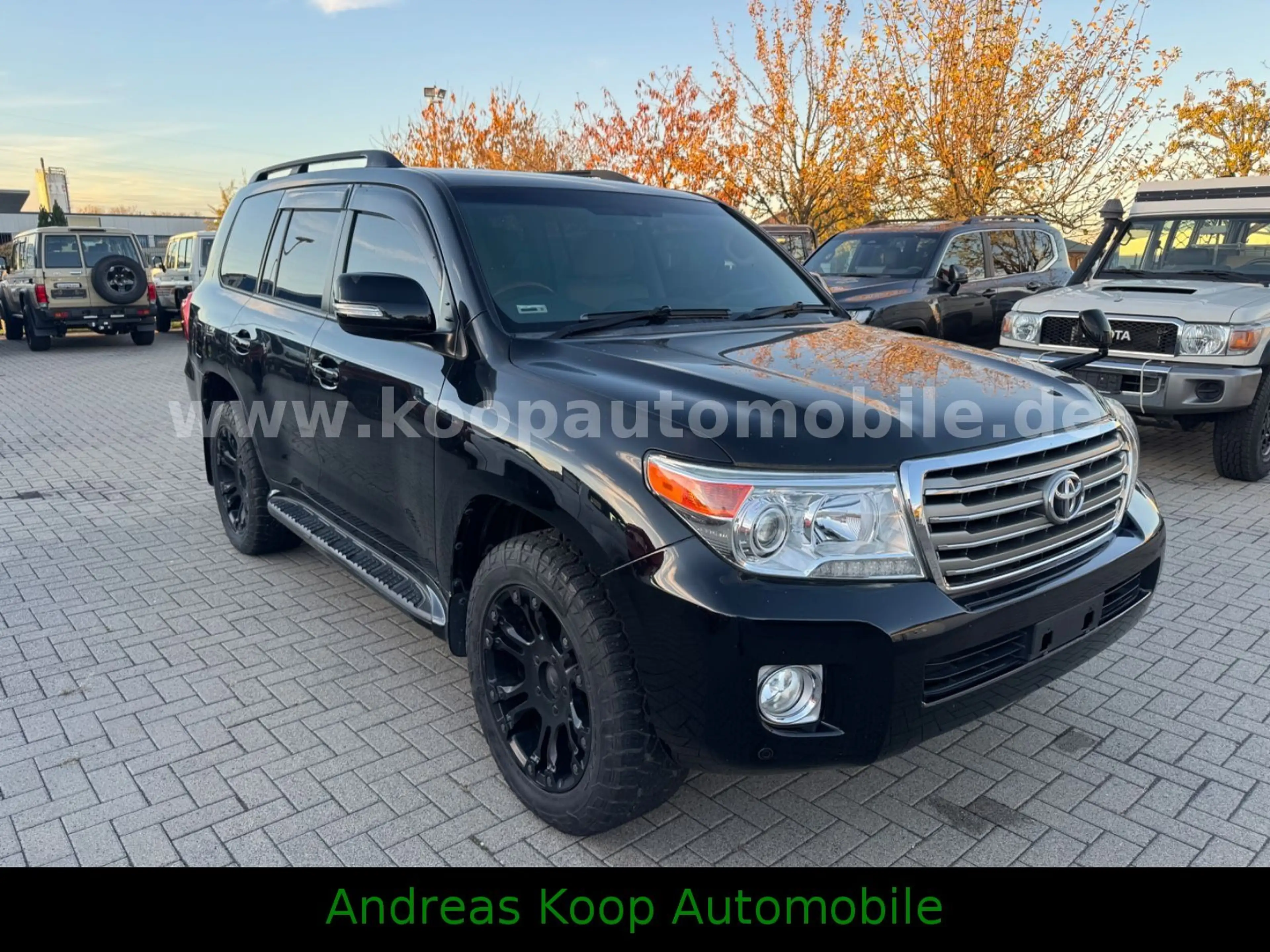 Toyota Land Cruiser 200 4.6 V8 Rechtslenker Top! — photo 2