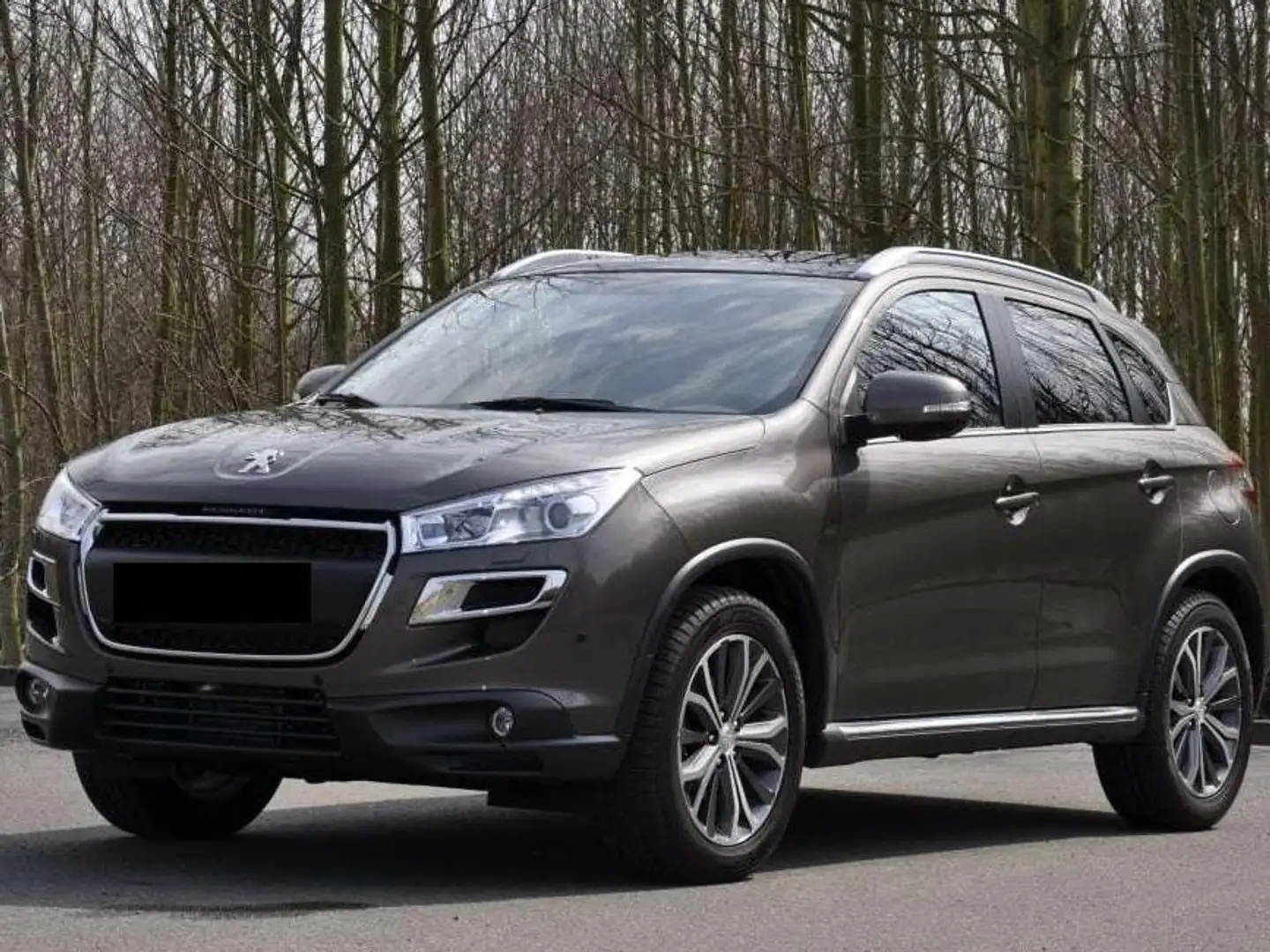 Peugeot 4008 4008 1,6 HDi 115 FAP Allure Allure Béžová - 1