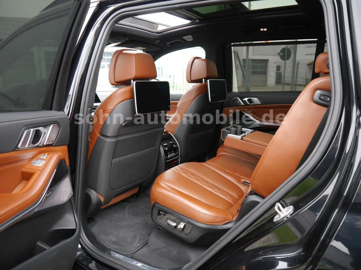 BMW X7 M50d Individual 3xTV/B&W/PanoSKY/Laser/Stdhzg Negru - 1