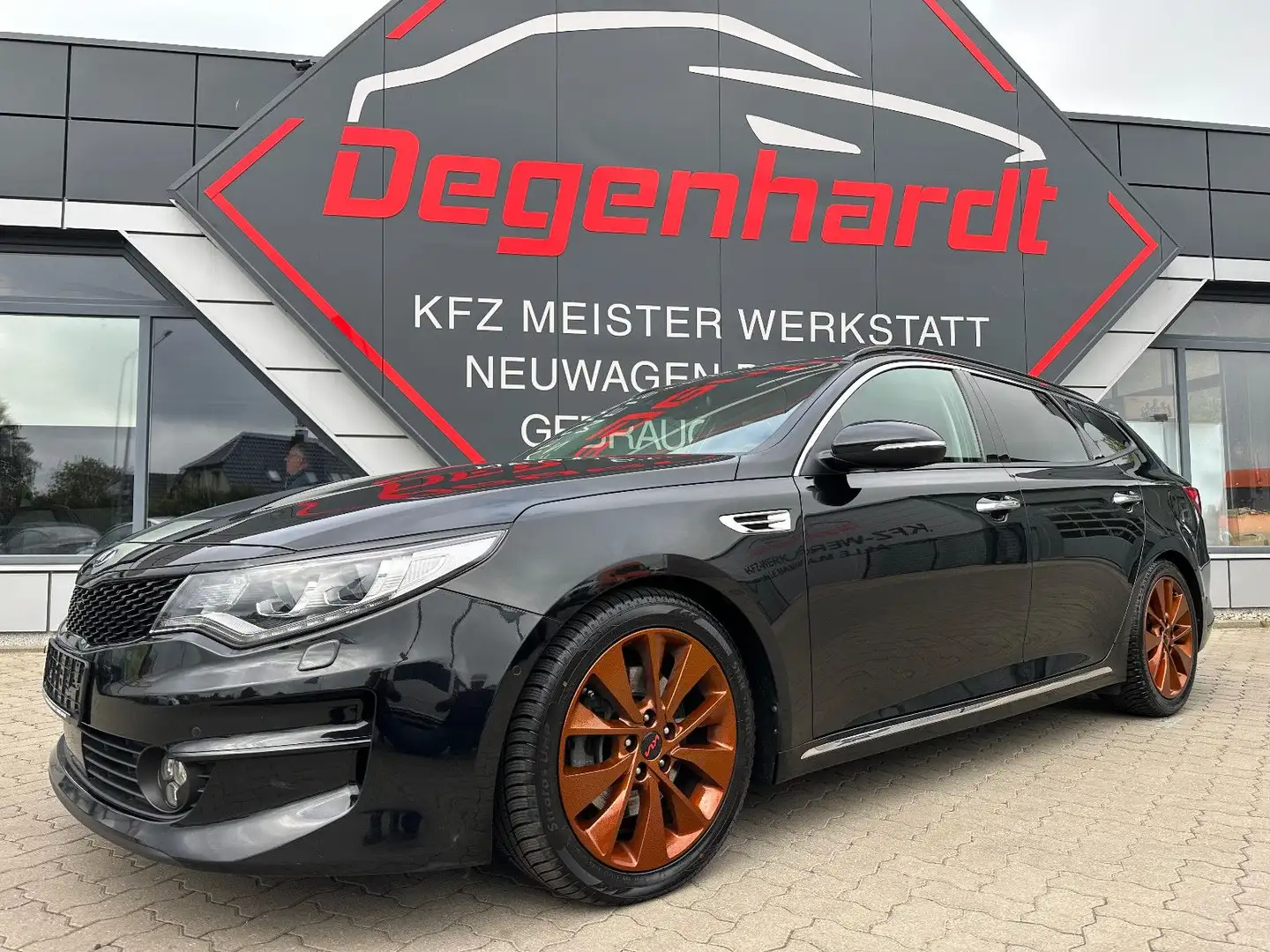 Kia Optima 1.7 CRDi Sportswagon Spirit LED ACC 360° Fekete - 1