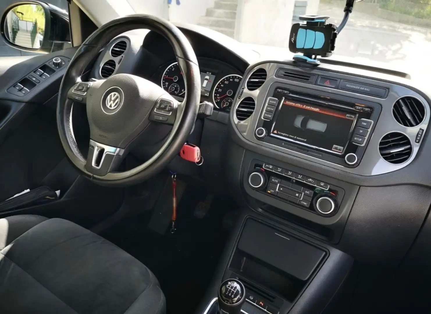 Volkswagen Tiguan 2.0 tdi bm Sport&Style 110cv - 2