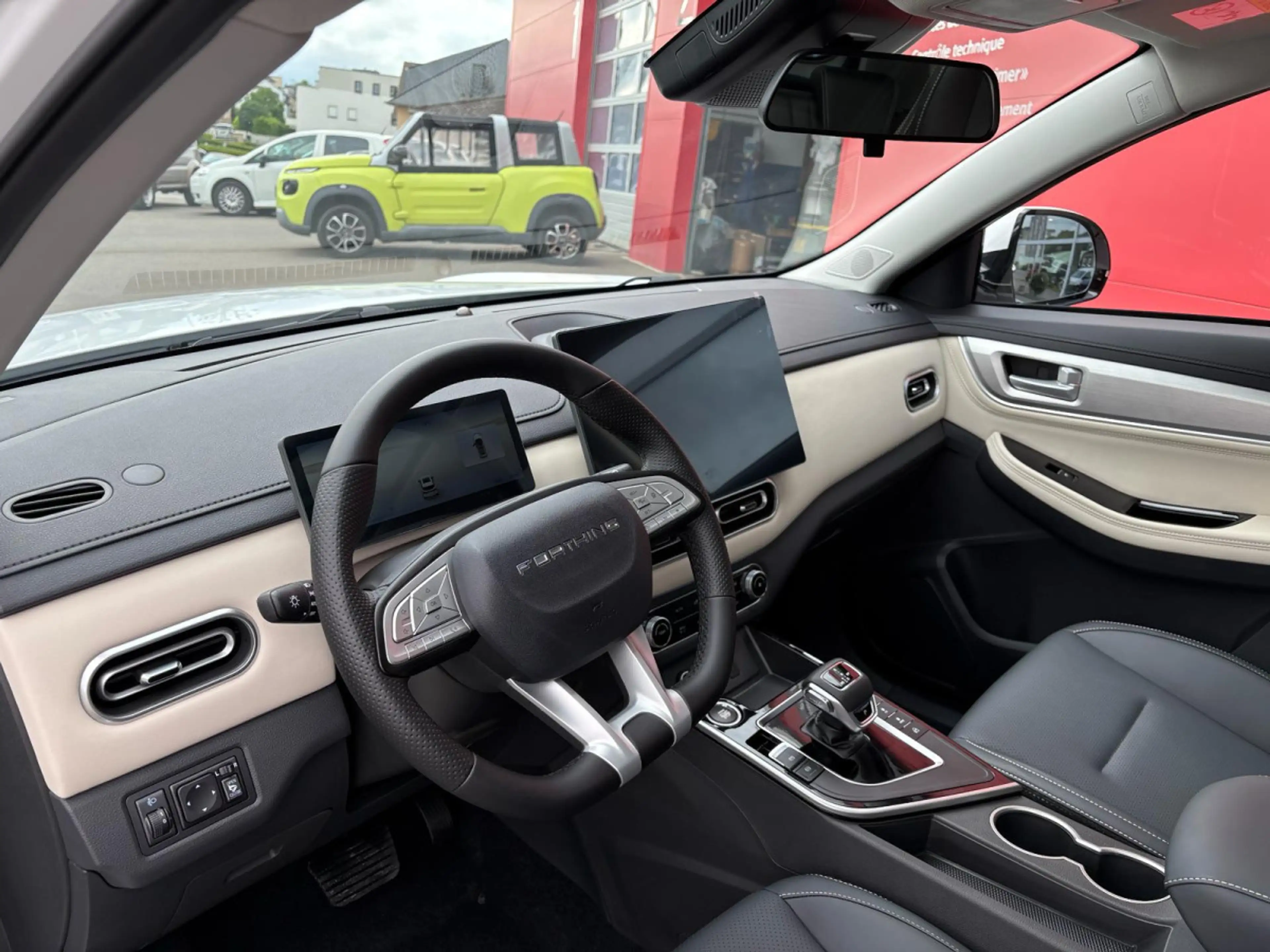 Forthing T5 1.5 TURBO AUTO FULL OPTIONS — photo 11