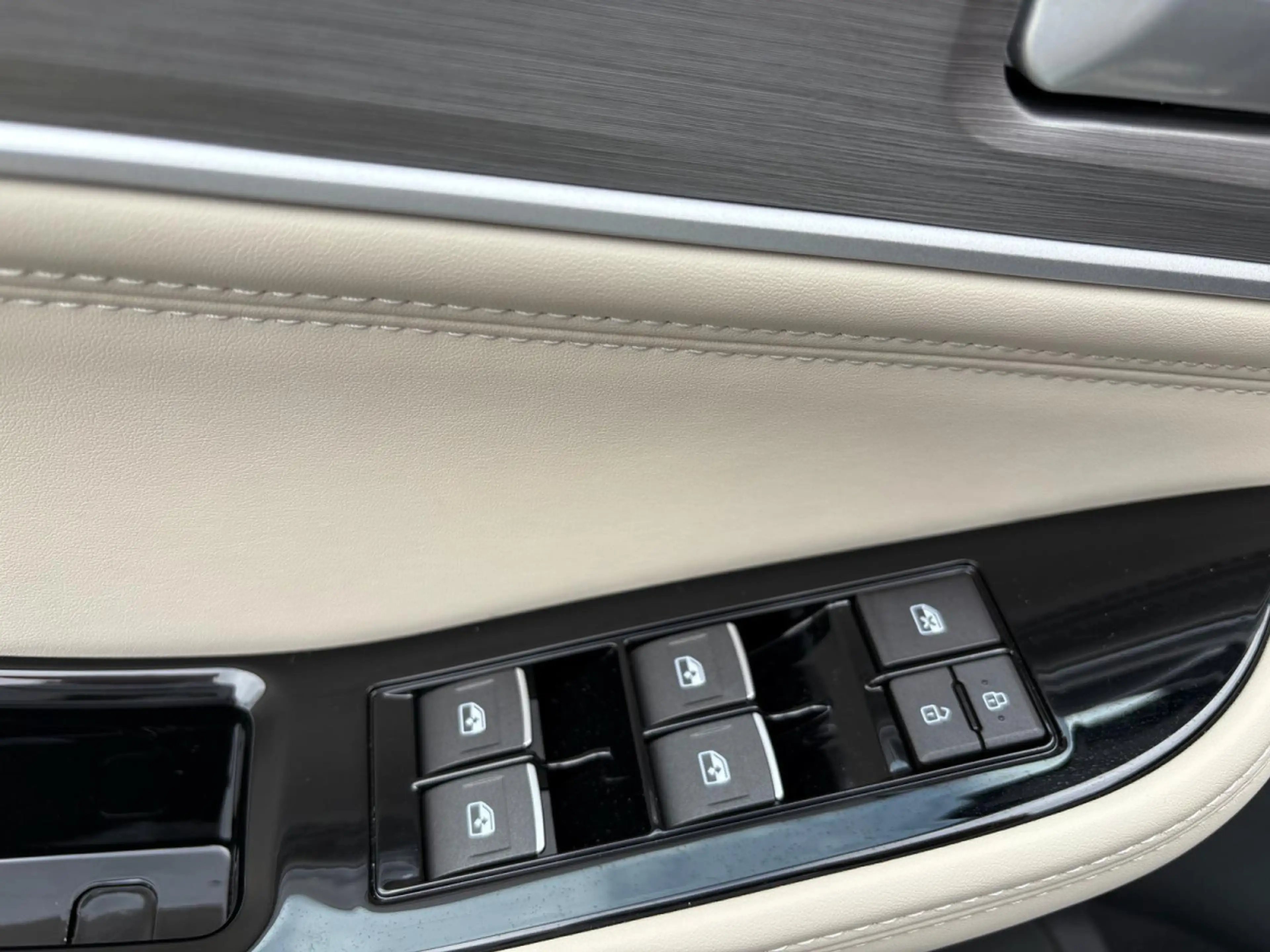 Forthing T5 1.5 TURBO AUTO FULL OPTIONS — photo 10