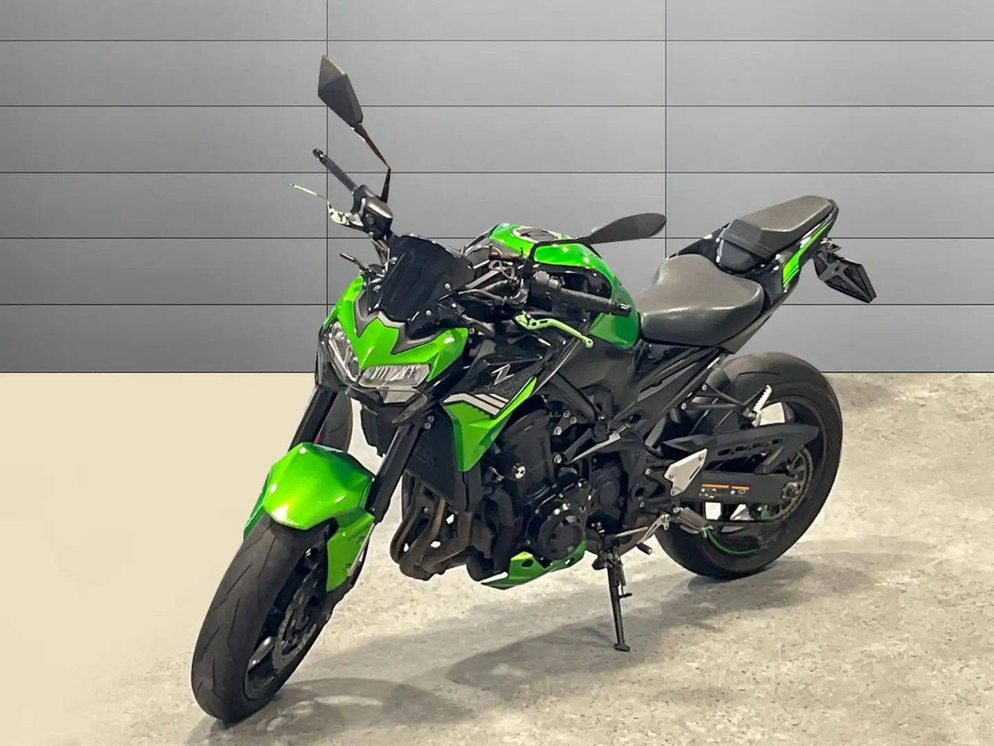 Kawasaki Z 900 my17 Grün - 2