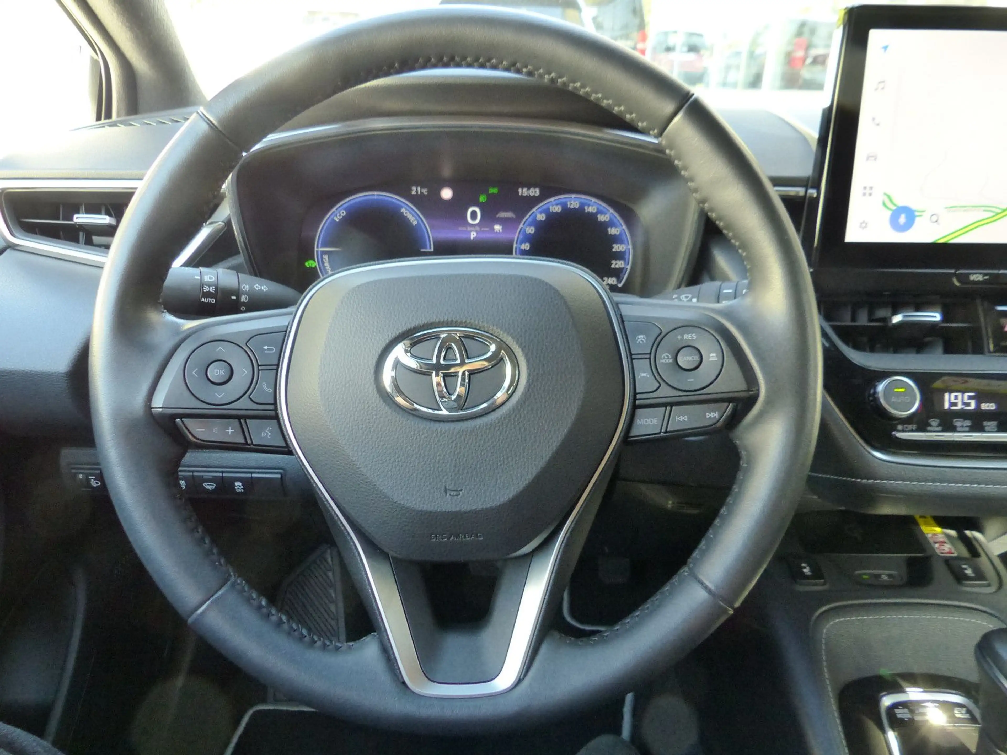 Toyota Corolla TS 2.0 Hybrid Team D Navi SHZ PDC Kamera — photo 13