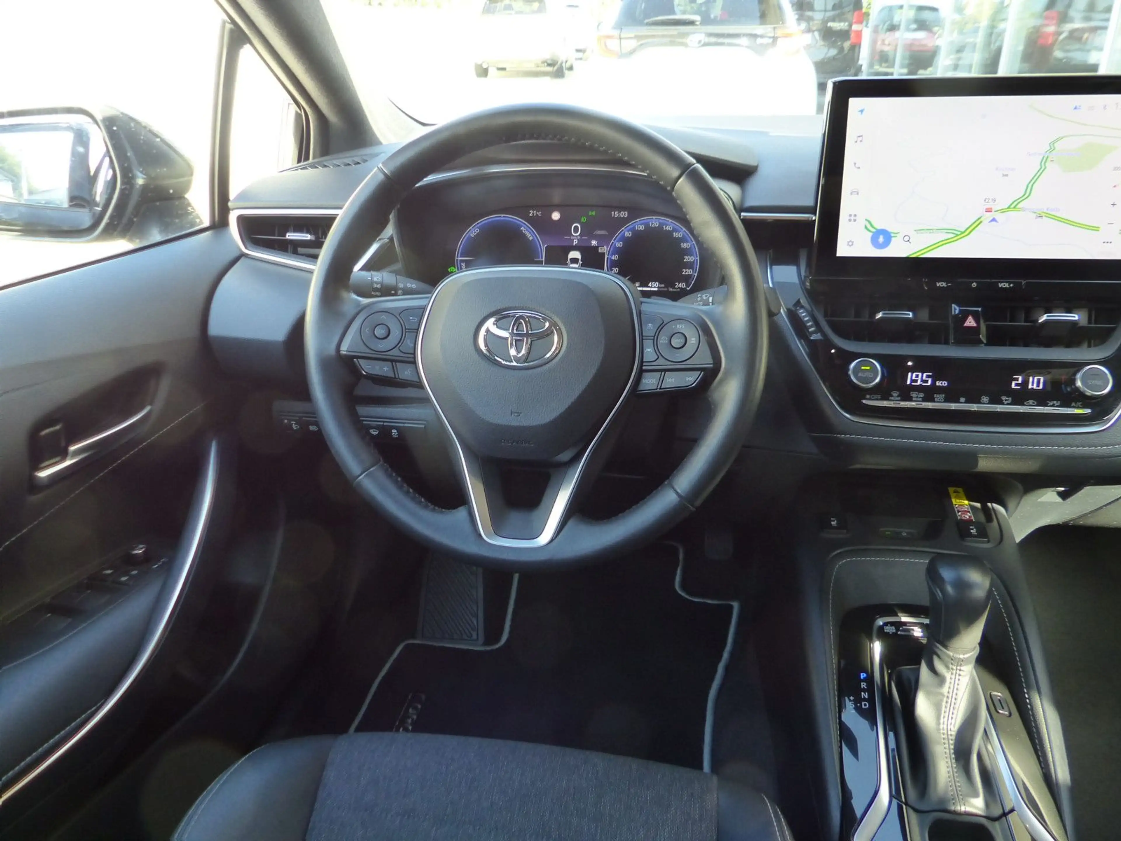 Toyota Corolla TS 2.0 Hybrid Team D Navi SHZ PDC Kamera — photo 9
