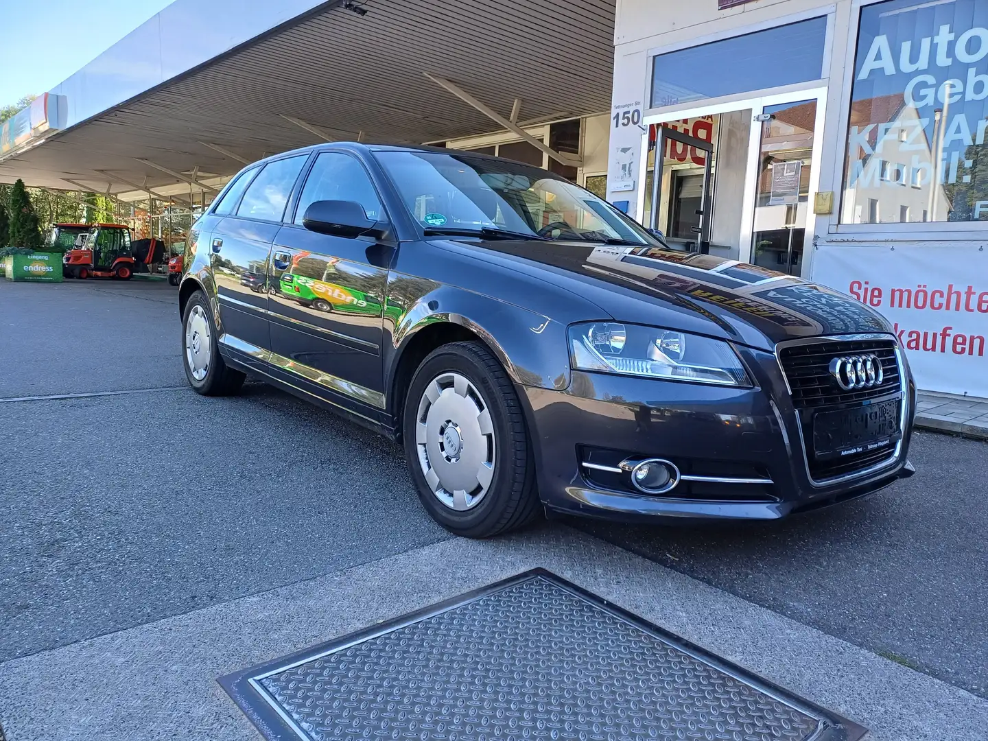 Audi A3 1.2 TFSI Attraction Grau - 1