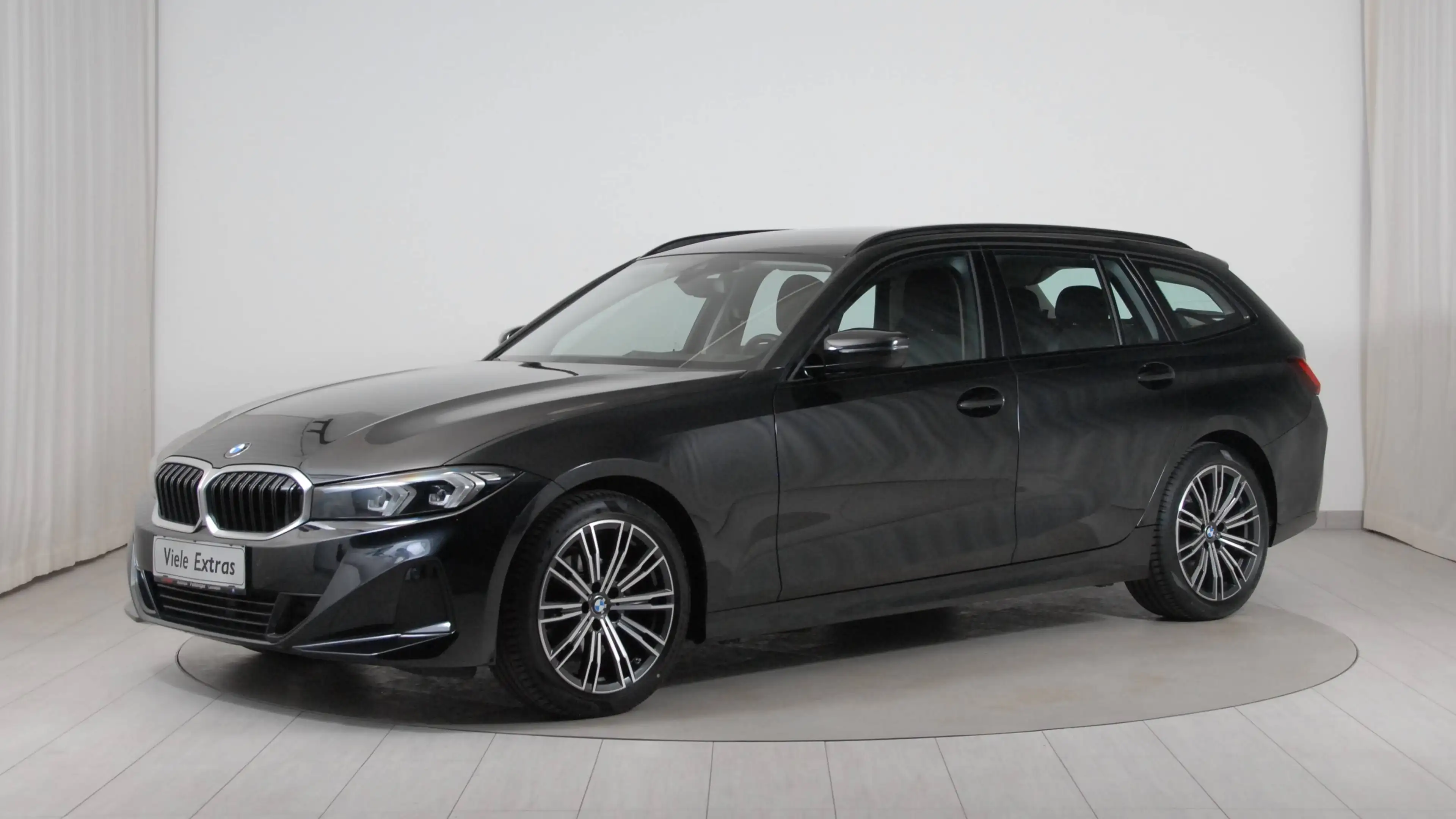 BMW 318 318 d 48V Touring Aut. — photo 2