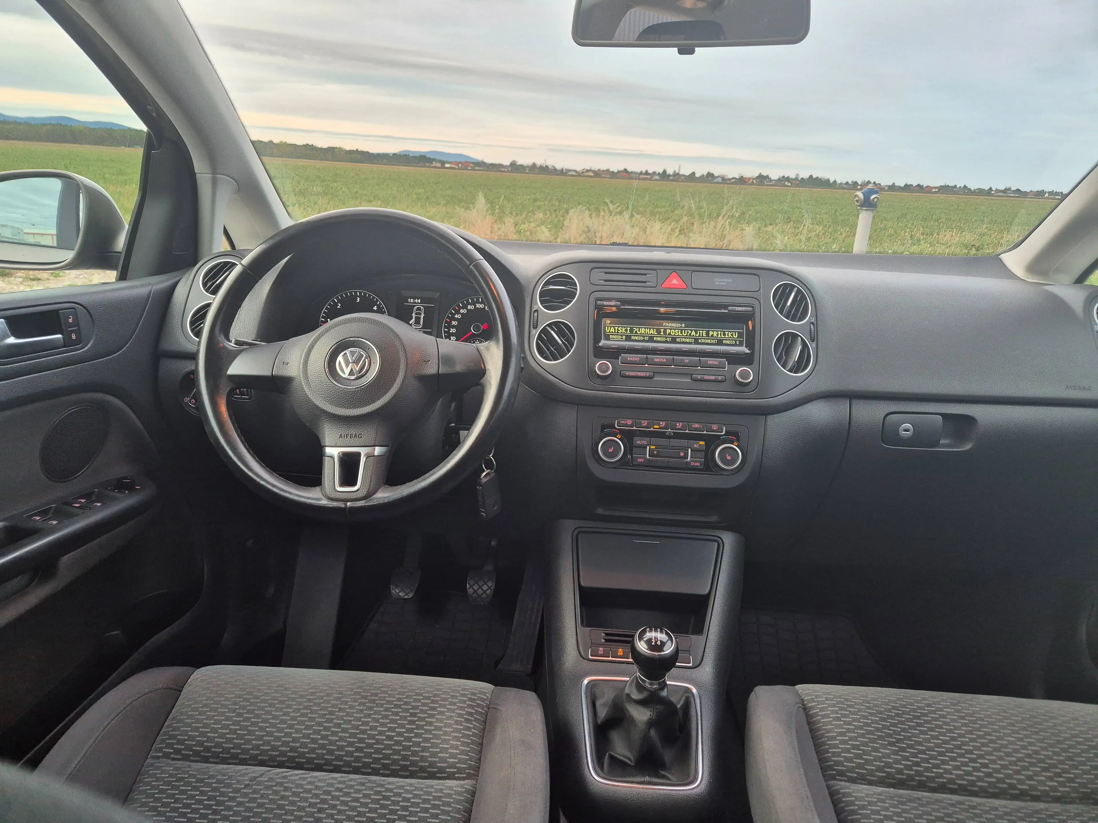 Volkswagen Golf Plus Comfortline BMT — photo 10