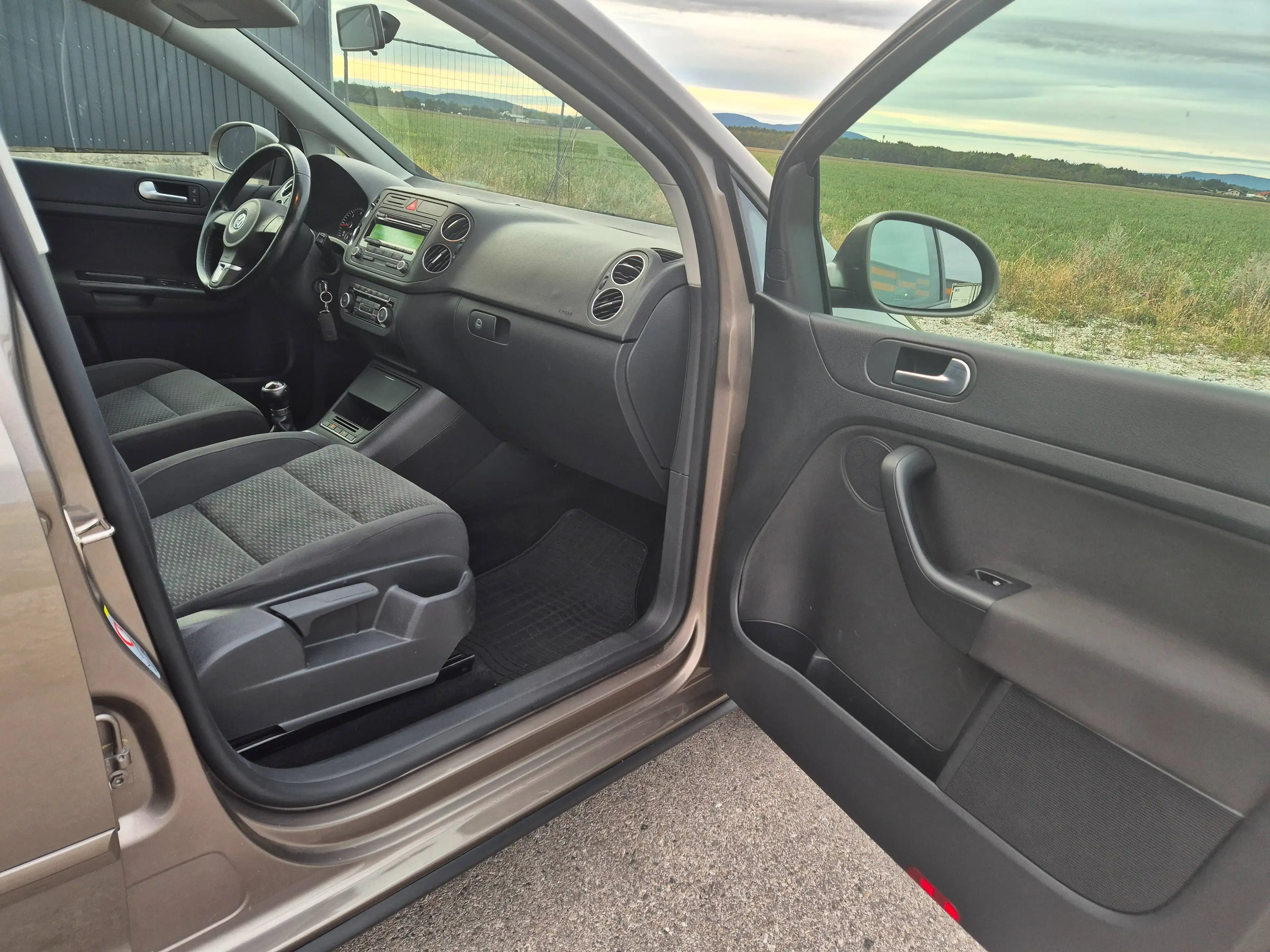 Volkswagen Golf Plus Comfortline BMT — photo 12