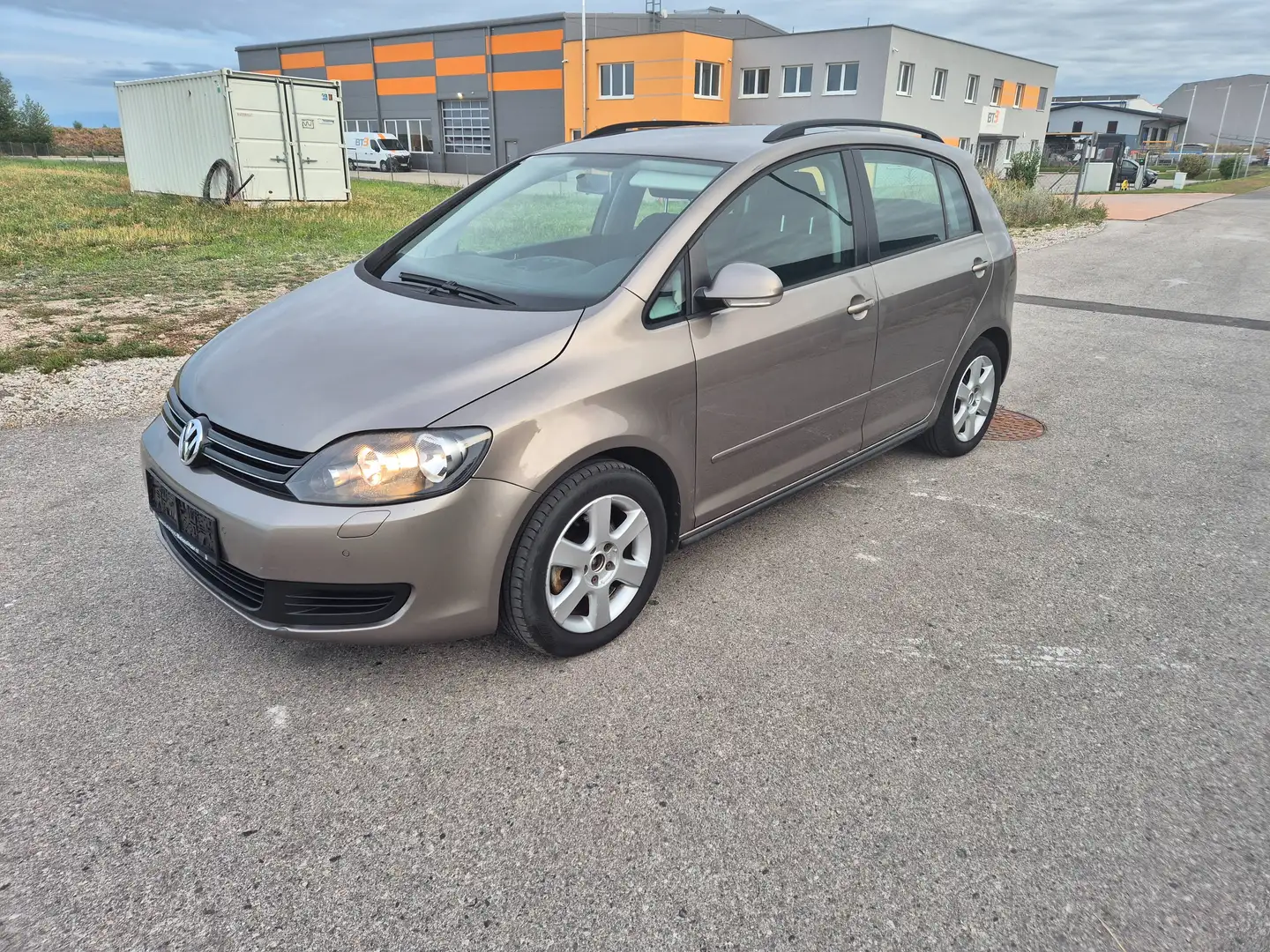Volkswagen Golf Plus Comfortline BMT Grau - 2