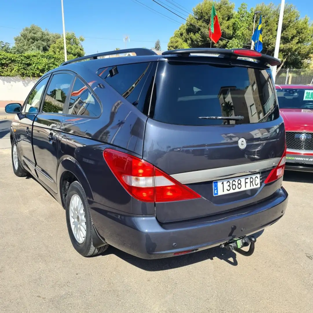 SsangYong Rodius 270 Xdi Premium 165 Black - 2