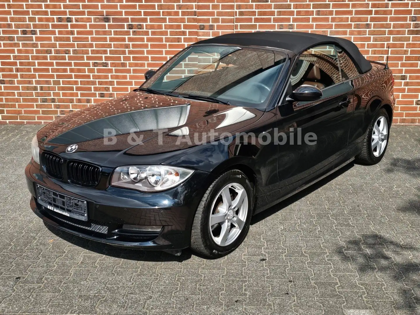BMW 118 d Cabrio Advantage-Paket Schwarz - 1