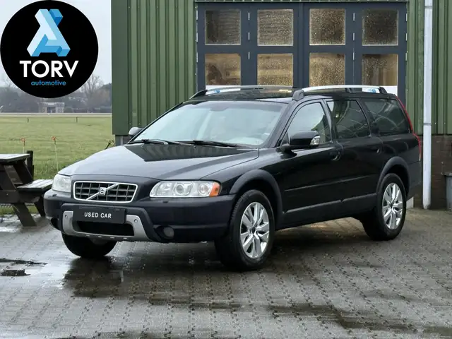 Volvo XC70 2.5 T Summum | Leder | Trekhaak | Dealer onderh. |