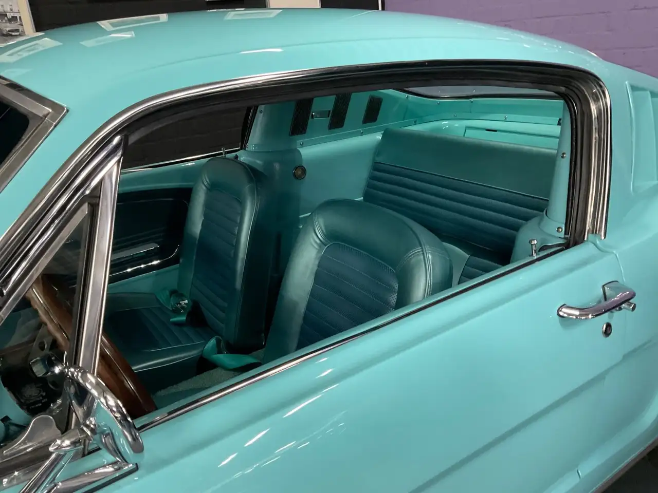 Ford Mustang 2 Door Fastback Automatik, foto 8