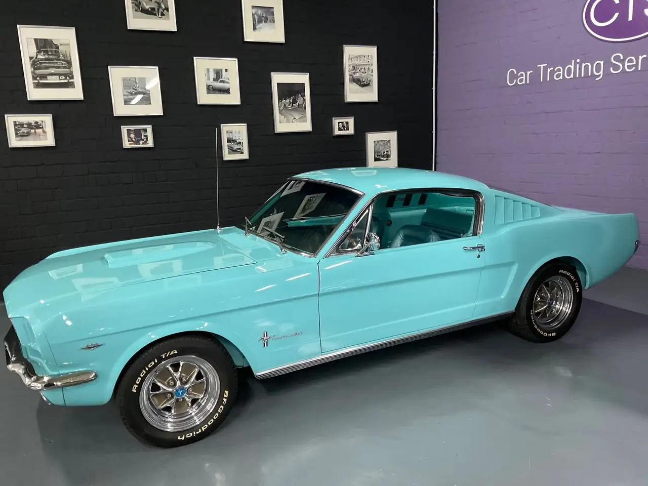 Ford Mustang 2 Door Fastback Automatik, foto 5
