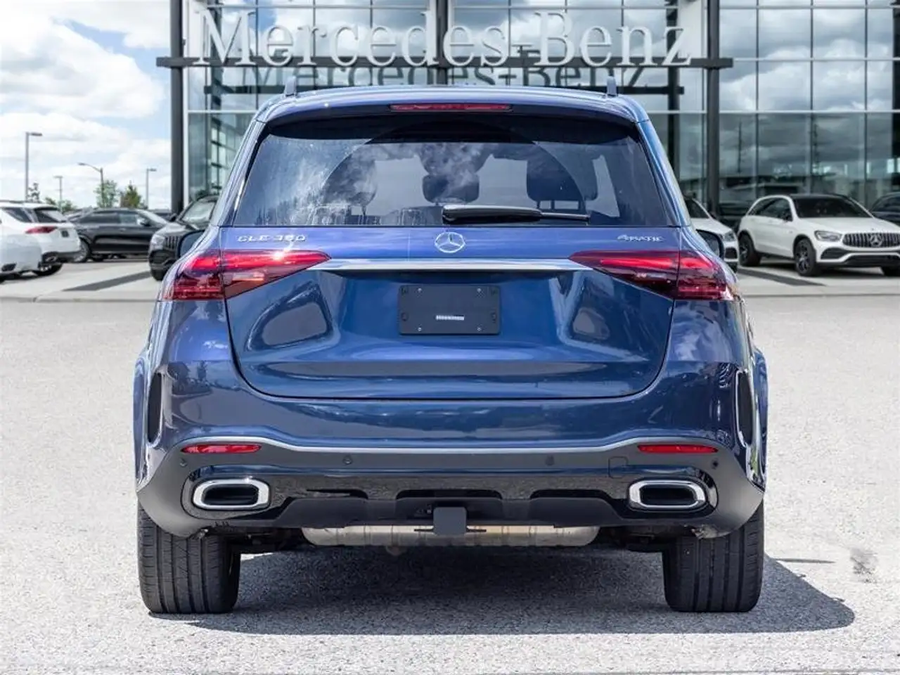 Mercedes-Benz GLE снимка Mercedes-Benz GLE