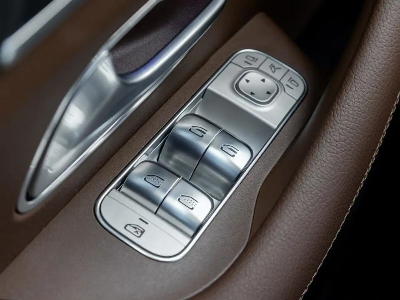 Mercedes-Benz GLE снимка Mercedes-Benz GLE