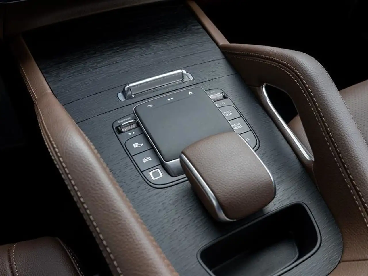 Mercedes-Benz GLE снимка Mercedes-Benz GLE