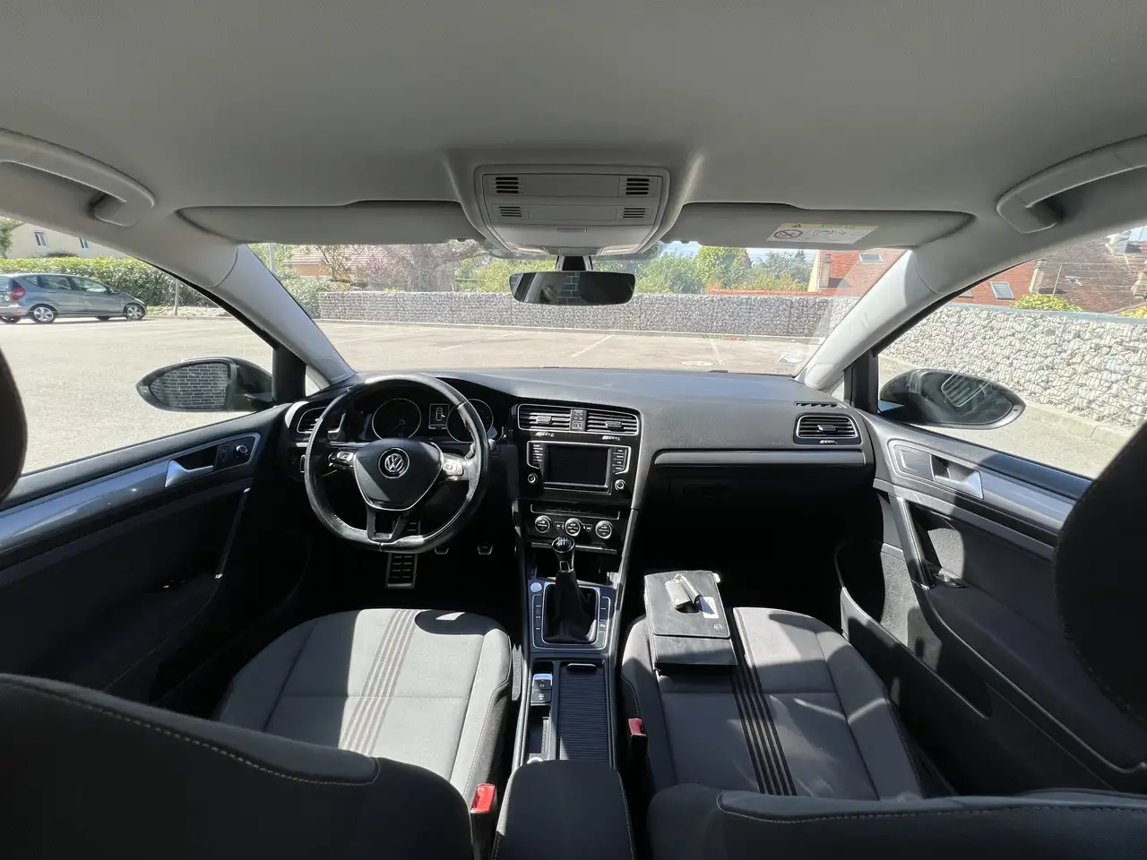Volkswagen Golf Standard Model — photo 12