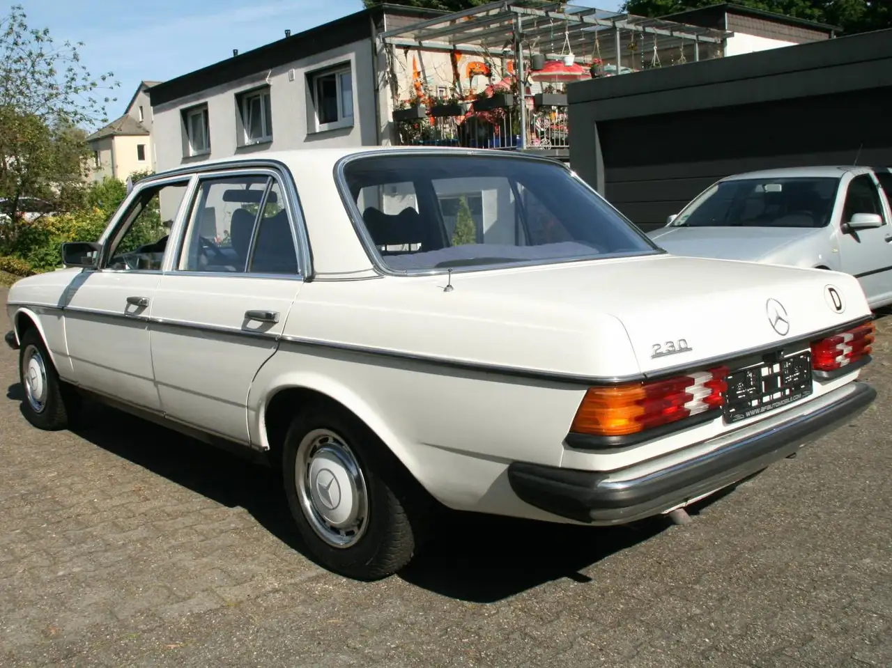 Mercedes-Benz 230 W123, foto 12