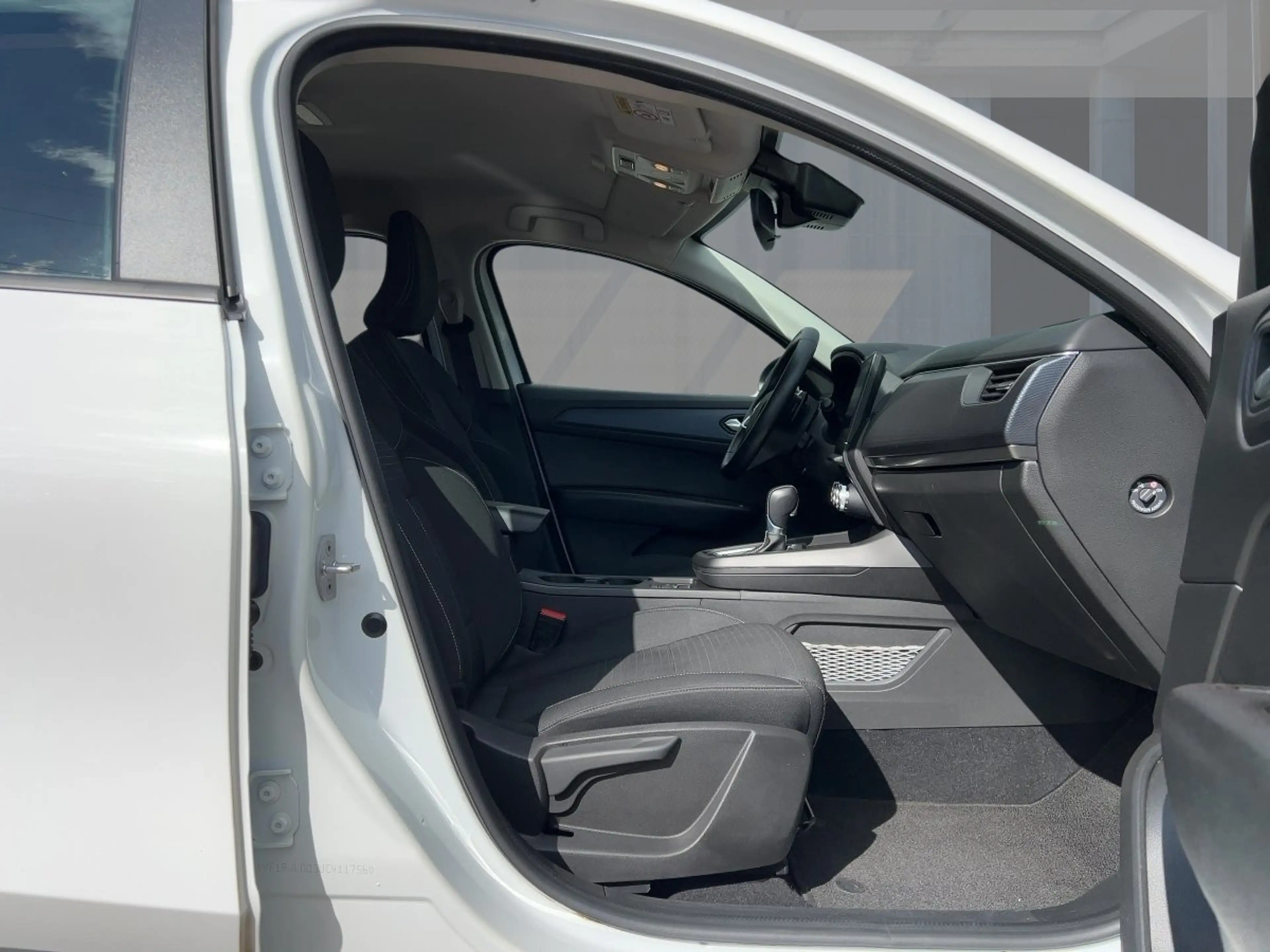 Renault Arkana EQUILIBRE TCe 140 EDC RÜCKFAHRKAMERA — photo 8