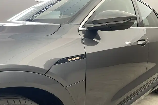 Audi E-Tron view 11
