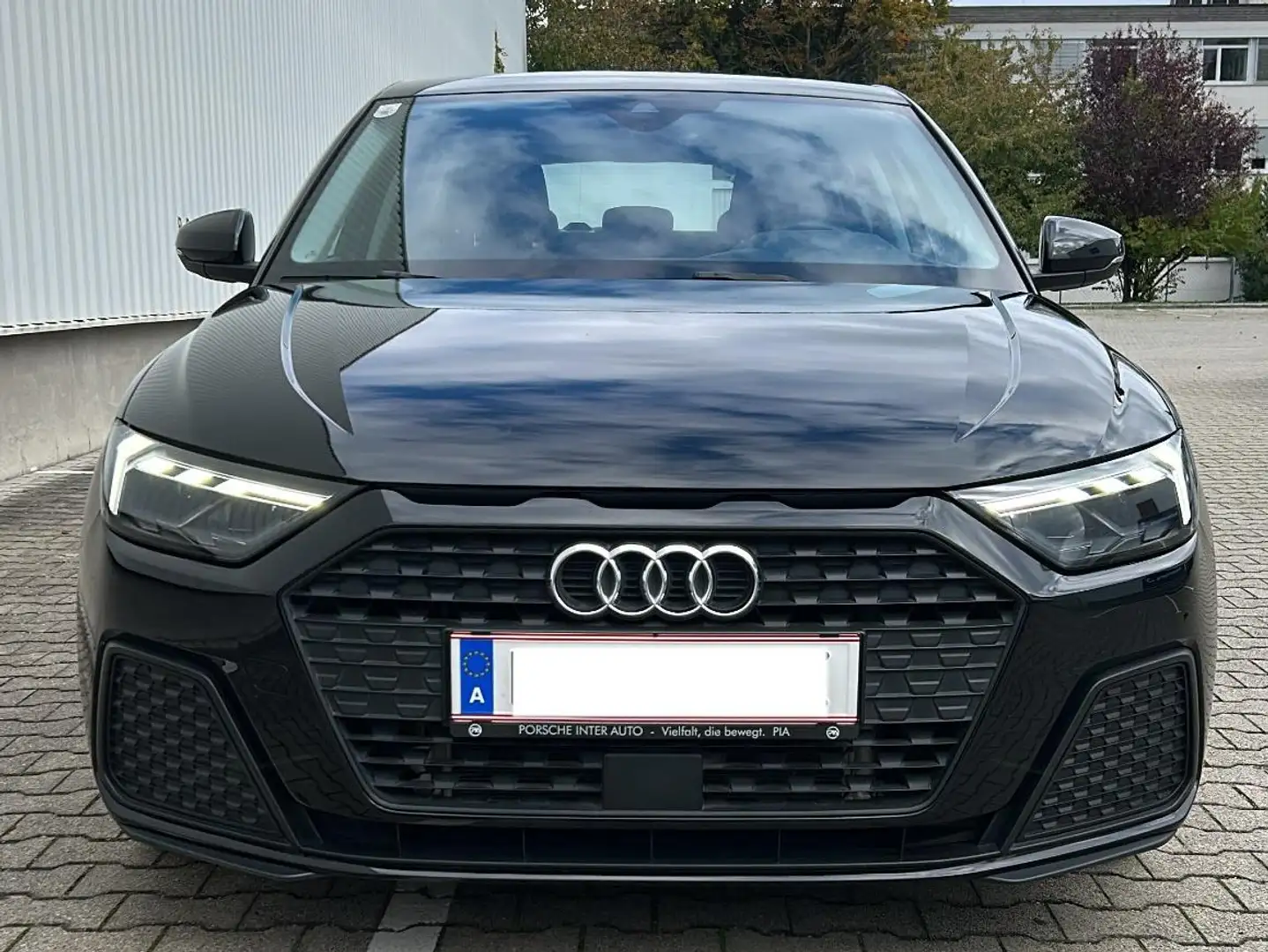Audi A1 Sportpack 30 TFSI Schwarz - 1