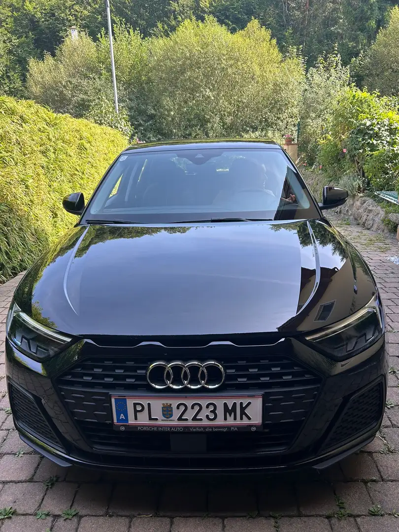 Audi A1 Sportpack 30 TFSI Schwarz - 2