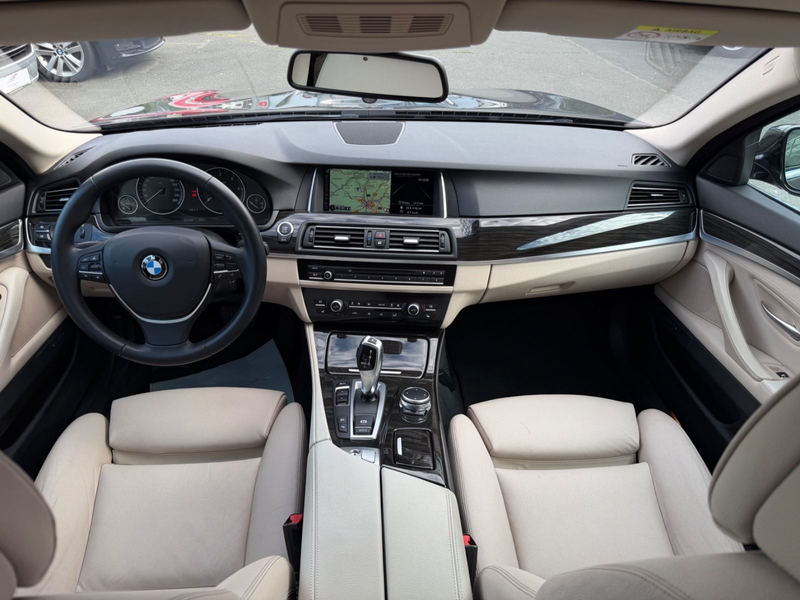 BMW 535 d xDrive Tourung Luxury*1.Hd*Leder*AHK*VOLL* — photo 11