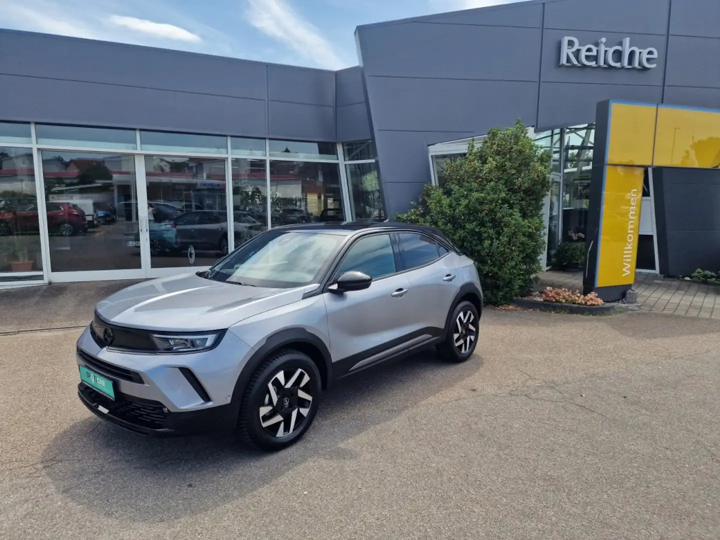 Opel Mokka GS 1,2 AT+MATRIX+NAV+ACC+SHZ+LHZ+TWW Klima Navi Grau - 1