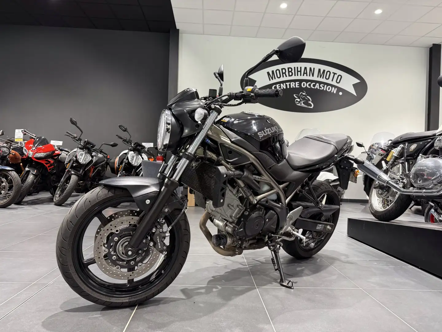 Suzuki SV 650 Noir - 1