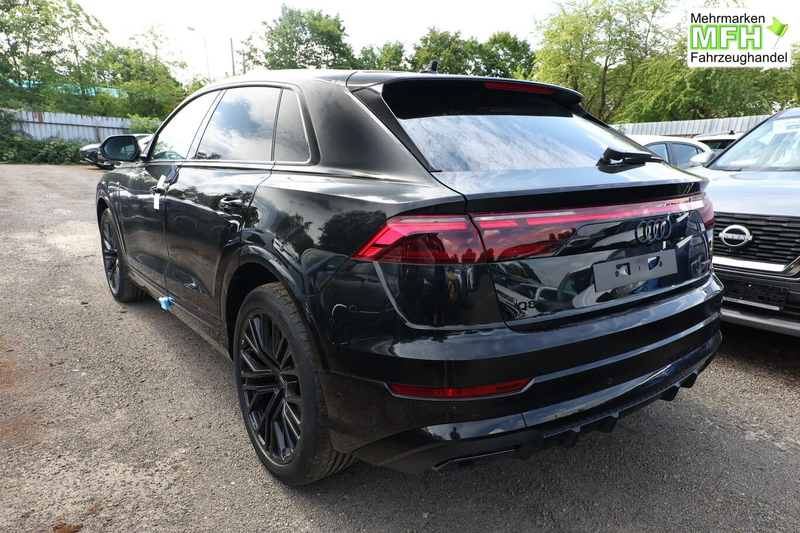 Audi Q8 S line 2xS AssistenzP+ 22Z Laser Pano B&O AHK 2... — photo 3