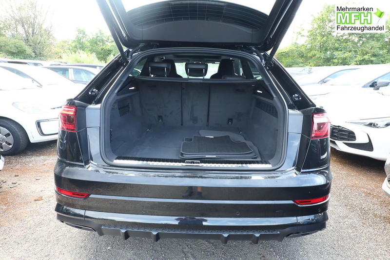 Audi Q8 S line 2xS AssistenzP+ 22Z Laser Pano B&O AHK 2... — photo 10