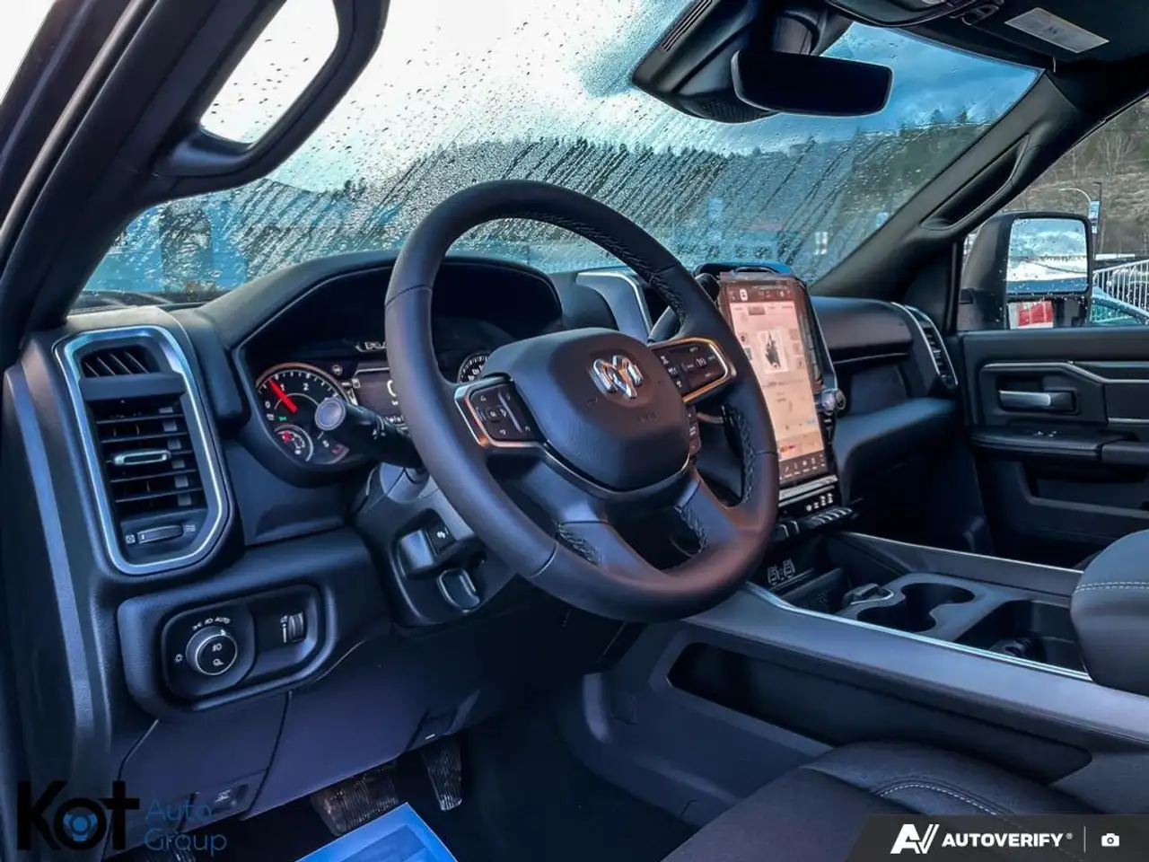 RAM 3500 снимка RAM 3500