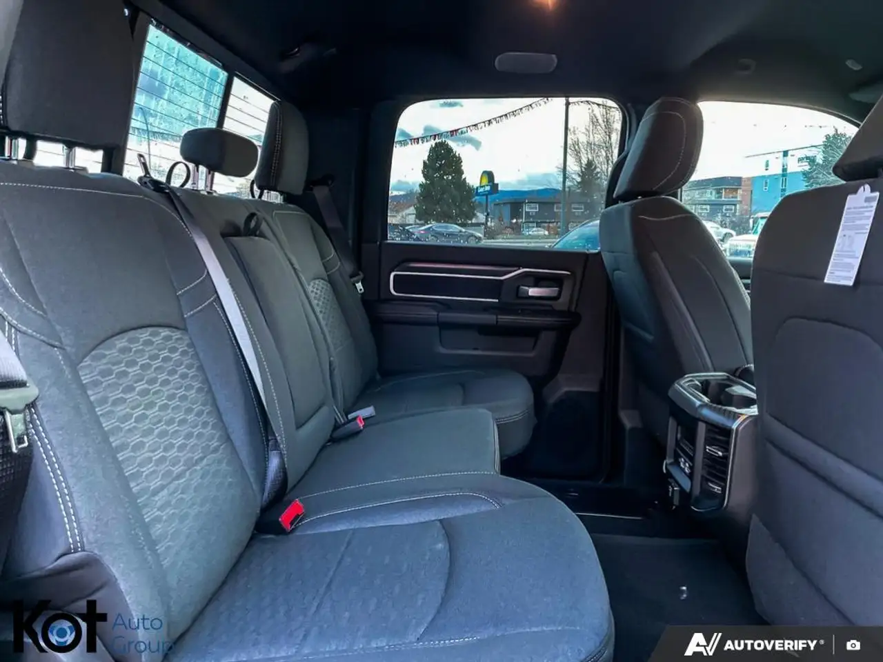 RAM 3500 снимка RAM 3500