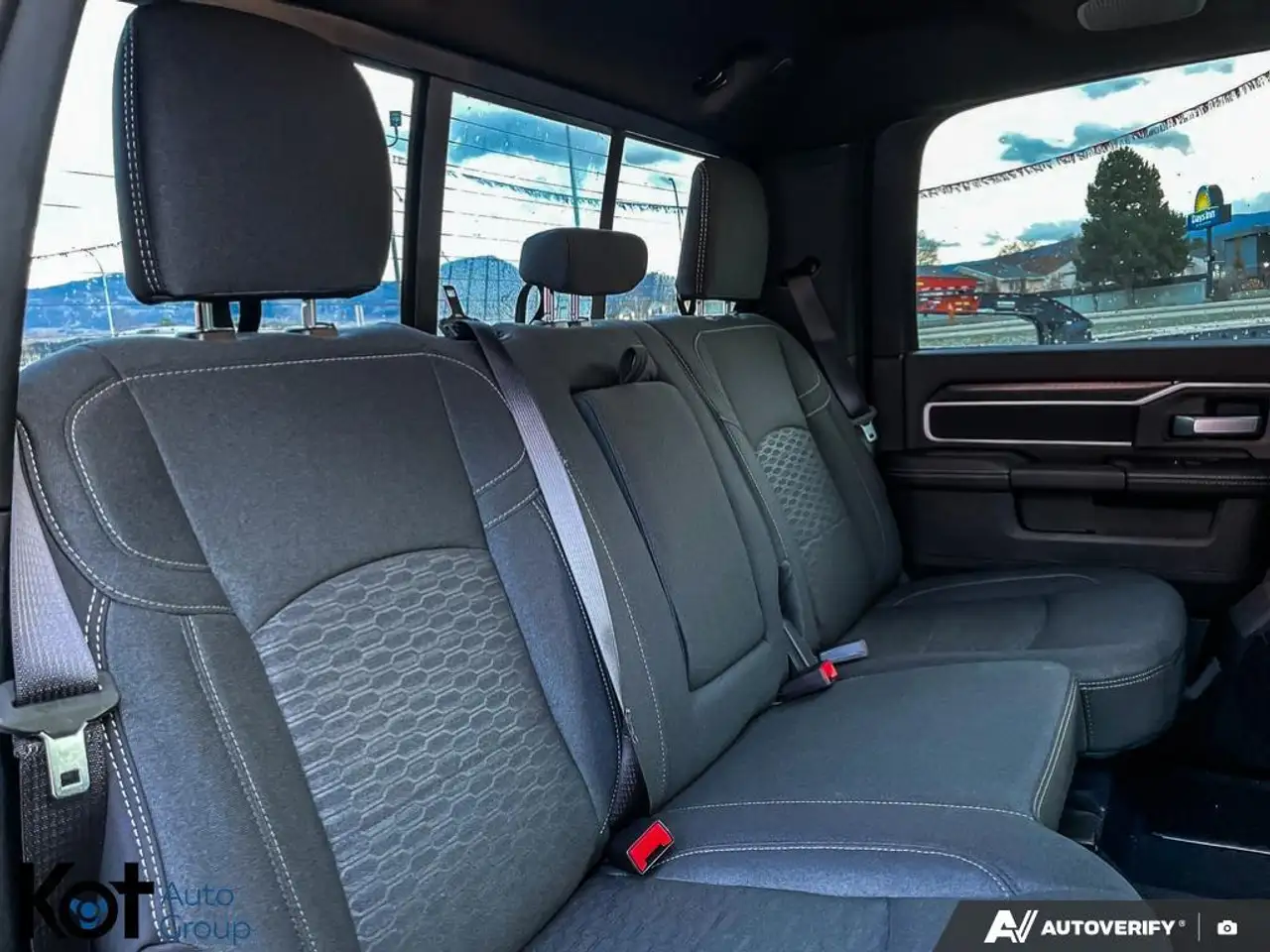 RAM 3500 снимка RAM 3500