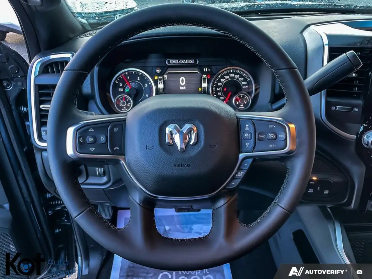 RAM 3500 снимка RAM 3500
