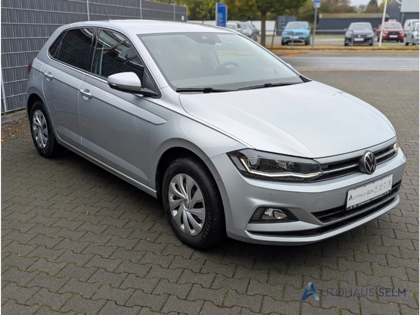 Volkswagen Polo Comfortline 1.0TSI DSG Navi LED ACC App-Con Argent - 2