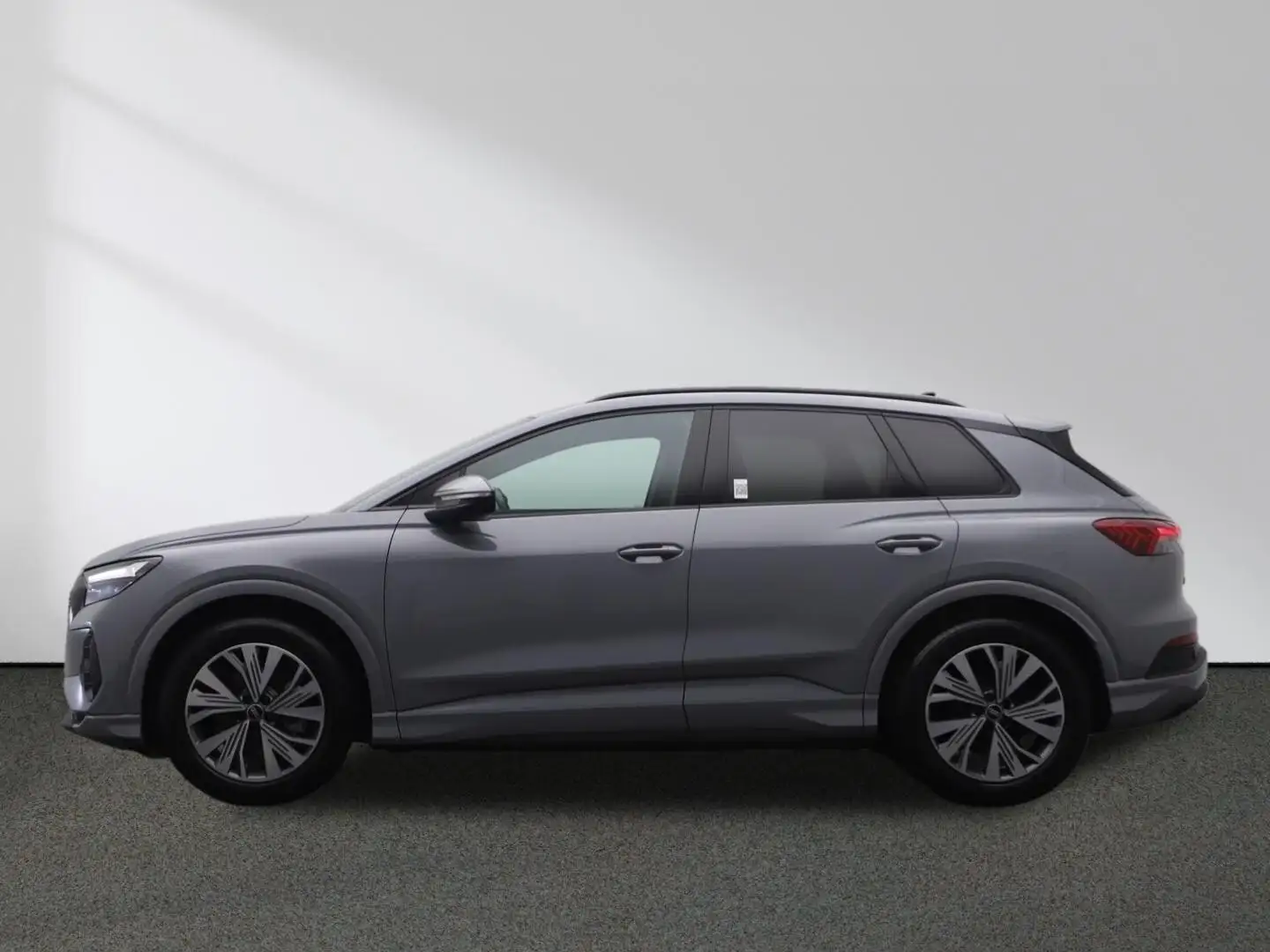Audi Q4 e-tron 40 MMI LED Pano Leder Kamera ACC AHK Gris - 2